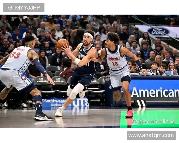 独行侠与奇才的激烈对决谁能在赛场上笑到最后